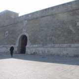 Gli Aragonesi e gli Sforza (dal 1442 al 1557) - Il Fortino di Bari, precedemente distrutto sotto gli Angioini, viene ricostruito da Isabella d'Aragona